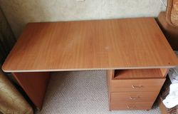 Продам: письменный стол в Хабаровске - объявление №154938