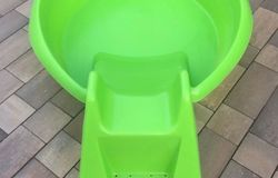 Продам: Продам пластиковый с горкой детский бассейн, зеленого цвета. Детям до 4-х лет.  в Краснодаре - объявление №157383