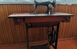 Продам: Швейная ножная машинка в Армавире - объявление №161035