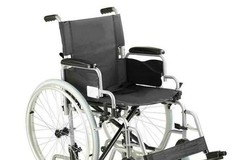 Продам: Кресло-коляска новая комнатная в Астрахани - объявление №168023