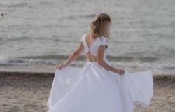 Свадебное платье со шлейфом в Калининграде - объявление №1687014