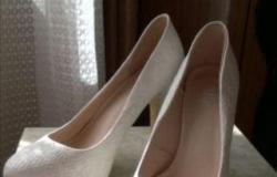 Туфли белые 38 размер в Иркутске - объявление №1715697