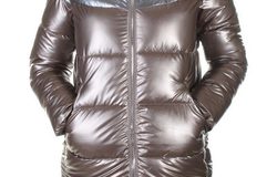 Продам: Новая куртка в Саратове - объявление №173005