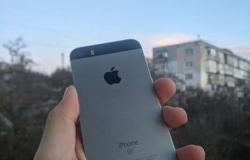Apple iPhone SE, 32 ГБ, б/у в Симферополе - объявление №1765652