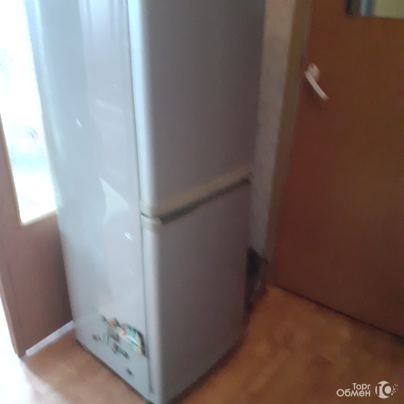 Продам работающий холодильник  - Фото 1