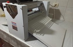 Продам: Тестораскаточная машина б/у в Севастополе - объявление №177405
