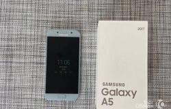 Samsung Galaxy A5 (2017) SM-A520F/DS, 32 ГБ, отличное в Магадане - объявление №1833750