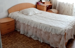 Продам: Продам 2х.спальную кровать 1,40.+тумбочка. в Омске - объявление №188580
