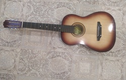 Продам: Гитара 6000 тысяч.  В хорошем состоянии.  в Петровск-Забайкальском - объявление №189652