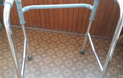 Продам: Продам ходунки шагающие,без колесиков. в Майкопе - объявление №191420