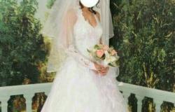Продаю свадебное платье с кольцами в Чебоксарах - объявление №1952483