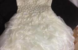 Очень красивое Свадебное платье цвета Айвори в Красноярске - объявление №1960971