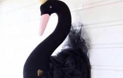 Продаю настенный декор- чёрный лебедь в Казани - объявление №2054343