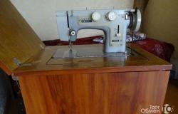 Швейная машина Чайка 3 со столом в Пскове - объявление №2066029