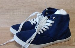 Продам: Обувь спортивная в Ангарске - объявление №207842