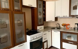 Продам: Продам угловую  кухню б/у в Томске - объявление №209746
