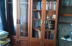 Продам: Продаются книжные шкафы 2 шт. стекло/дверцы  в Владимире - объявление №211593